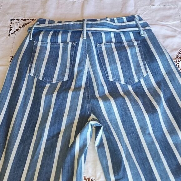 Ann Taylor High Waisted Wide Leg Belted Blue Jean Sz. 0 Capris w Pockets - Picture 7 of 10